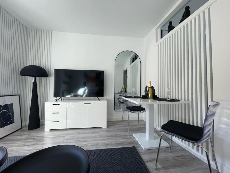 Urban Home By Unique Rooms Burgos Exterior foto